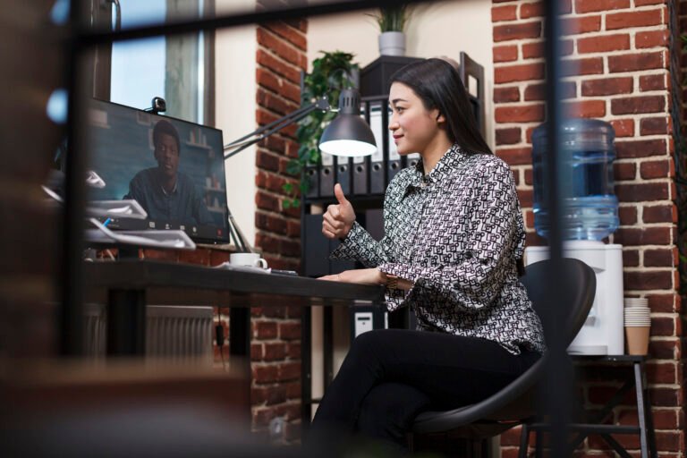 Live Streaming for Business Growth: Platforms & Best Practices in 2025